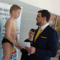 Michał Jurecki na pływalni kibicował córce, rozdawał autografy i nagradzał najlepszych zawodników