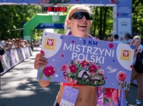 Sabina Jarząbek z KKL Kielce została mistrzynią Polski w biegu na 5 kilometrów